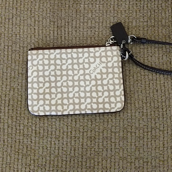 Coach wristlet - Picture 2 of 3
